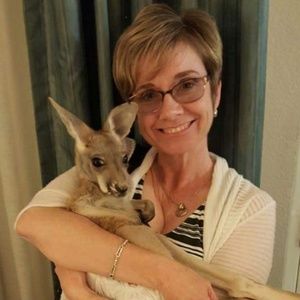 Meet your Posher, Debra